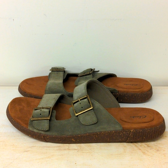 Clarks Sandal- Vine Cedar Olive suede - Picture 3 of 5